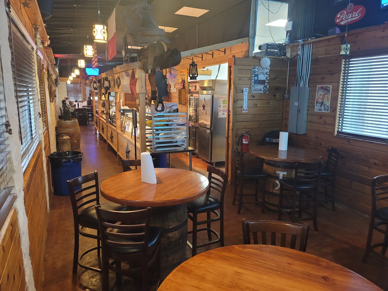Blue Pit Smokehouse dining area