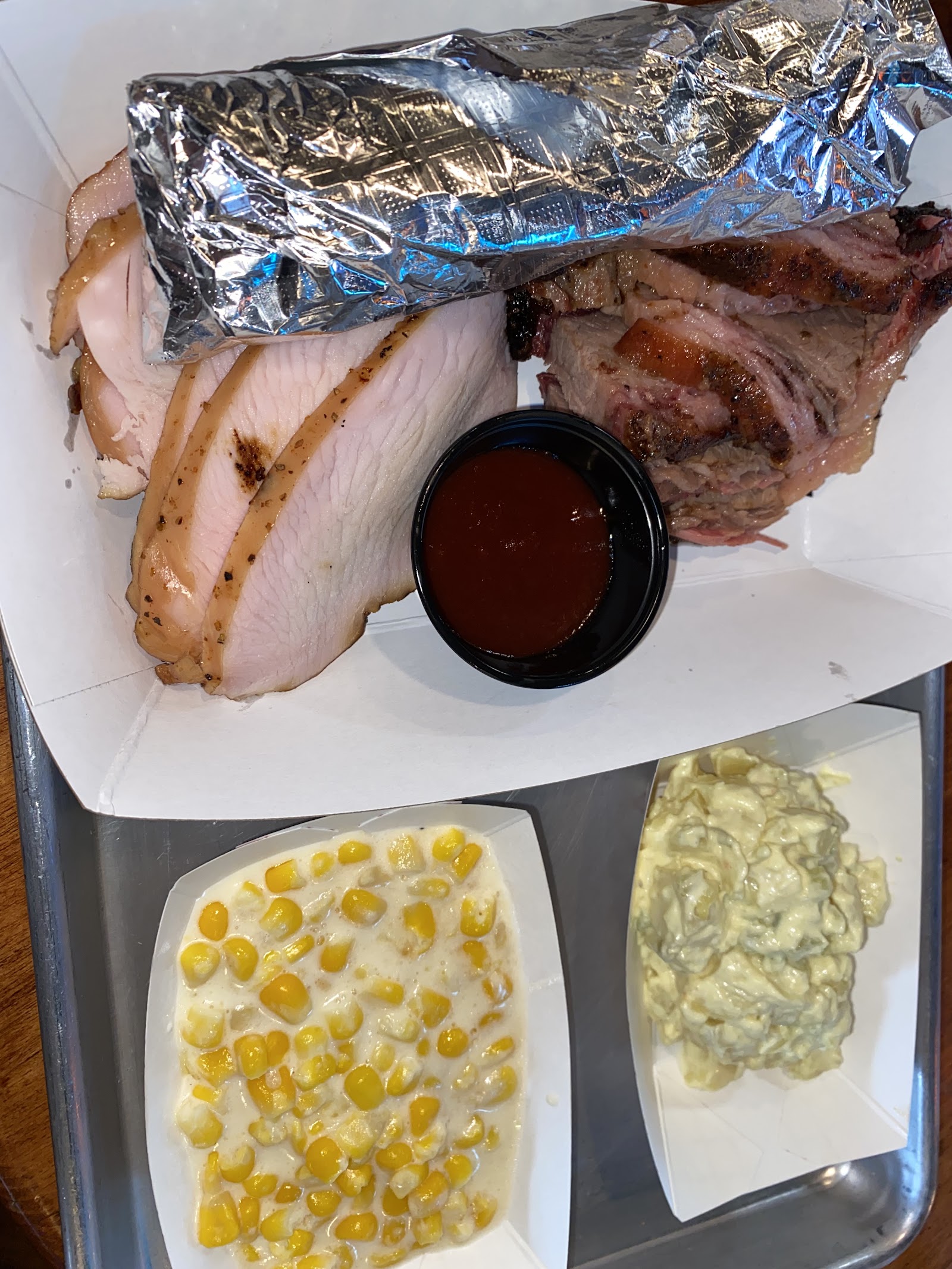 Blue Pit Smokehouse guests dining